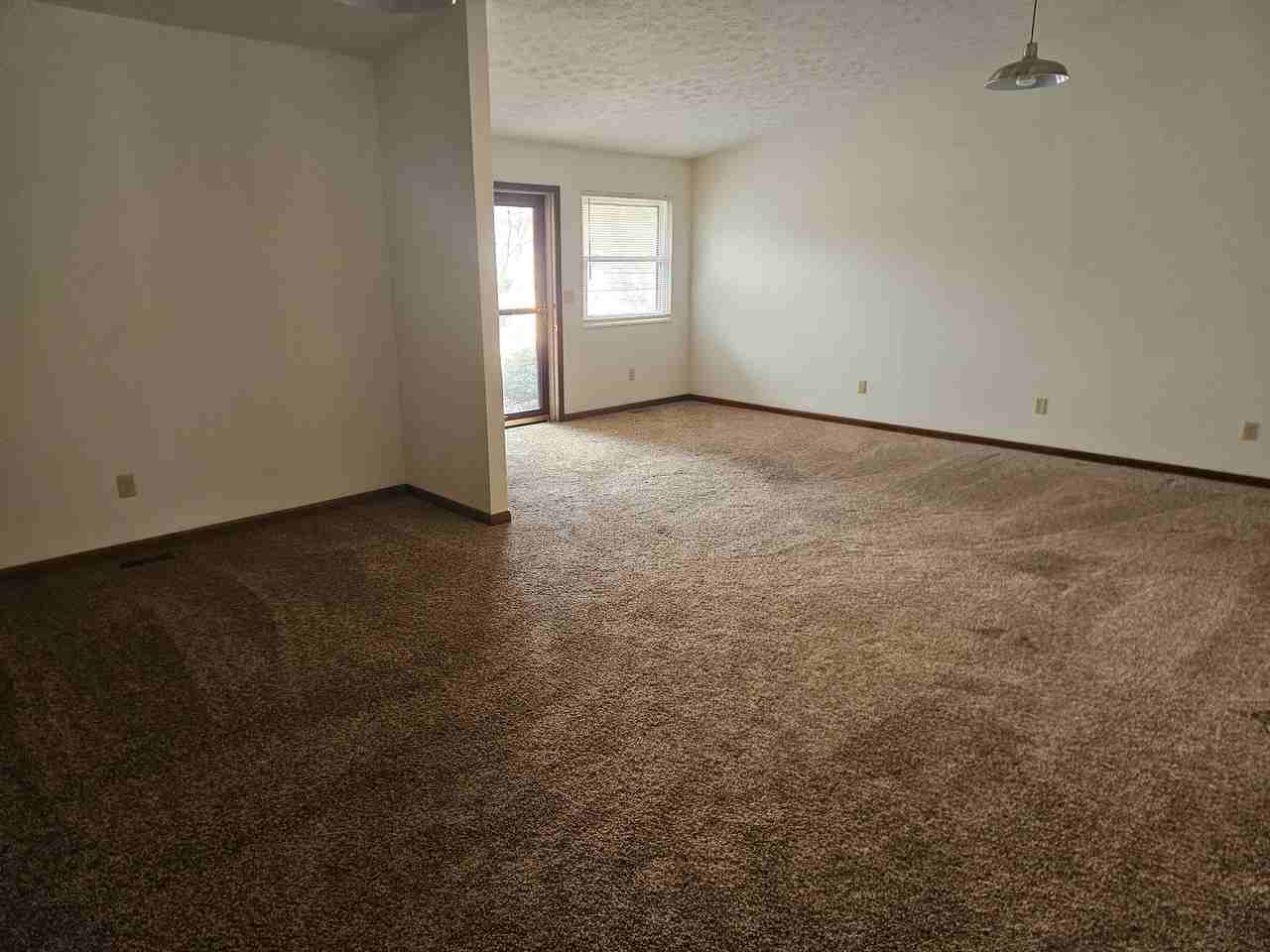 1557 Vista Ridge Dr - Photo 3 of 20