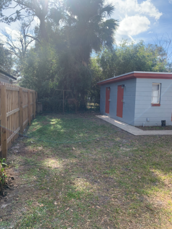 2554 Ernest St - Photo 3 of 14