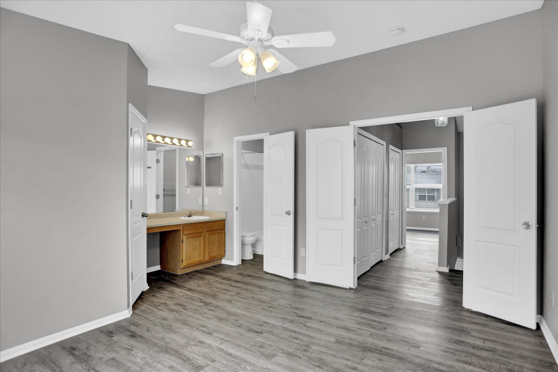 2532 Plumtree Grv - Photo 7 of 15