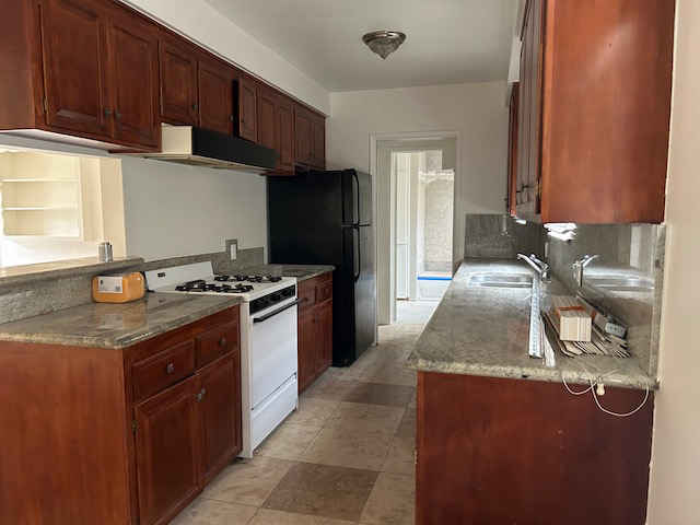 224 W Palm Ave #E5 - Photo 3 of 9