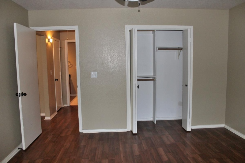 4306 Gleneagles Dr #A - Photo 5 of 14