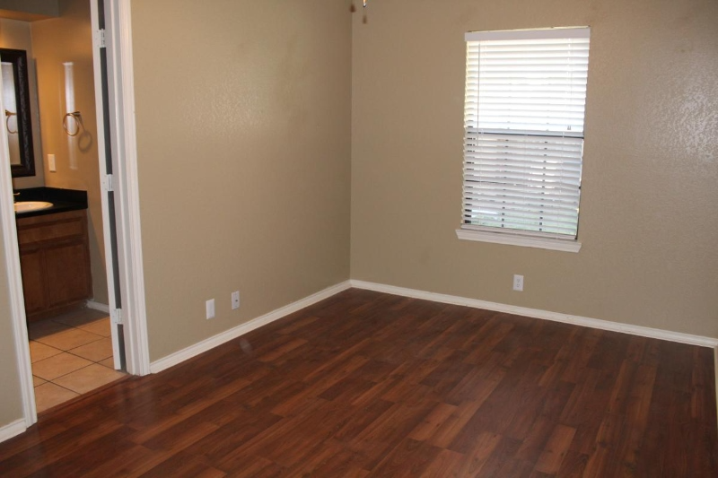 4306 Gleneagles Dr #A - Photo 6 of 14