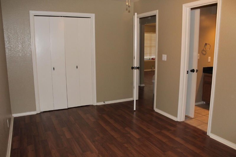 4306 Gleneagles Dr #A - Photo 7 of 14