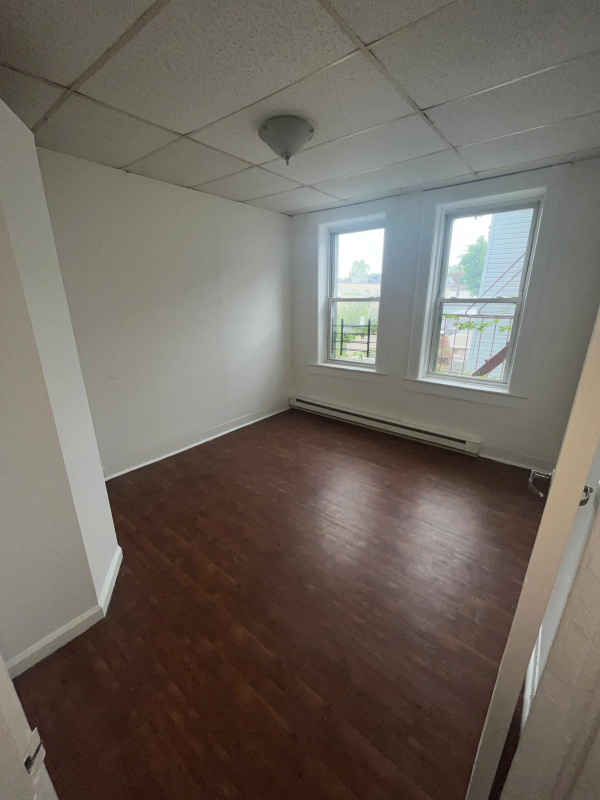 269 280 Verona Avenue #V4 - Photo 3 of 17