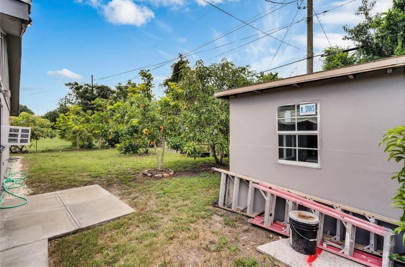 3328 Coleman Pl #A - Photo 6 of 7