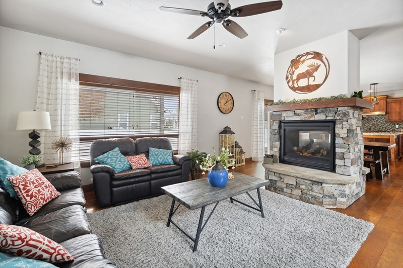 14 Glacier Circle - Photo 2 of 19