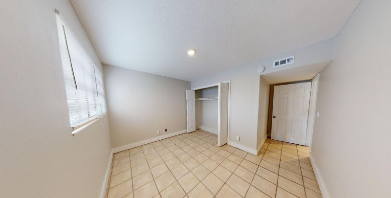 603 Woodbine St #2 - Photo 4 of 10