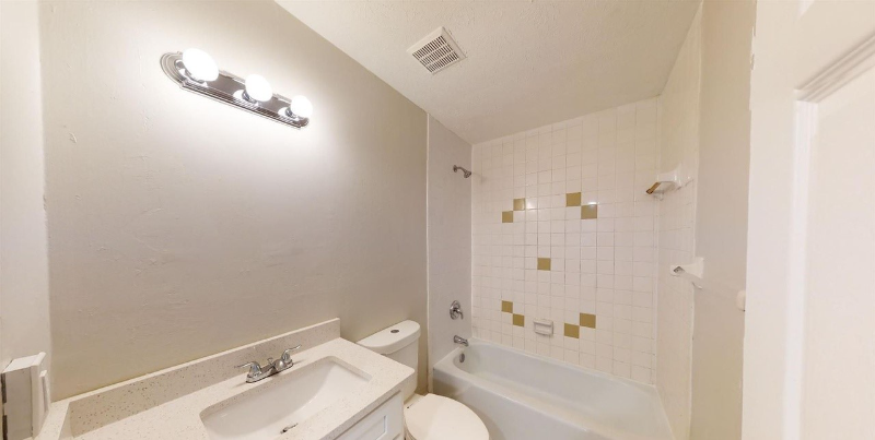 603 Woodbine St #2 - Photo 6 of 10
