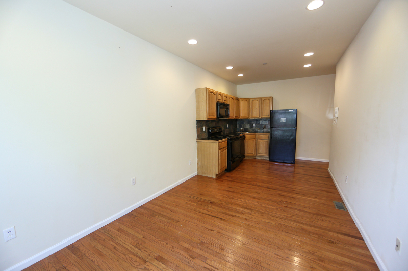 1528 N Willington St #A - Photo 3 of 11
