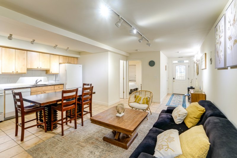 4316 4th St Nw #B - Photo 6 of 18