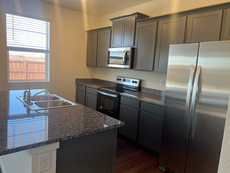 6050 Amerifax Dr - Photo 3 of 13