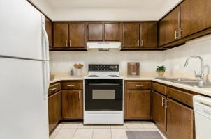 featured image of 4443 Mobile Dr #1-1