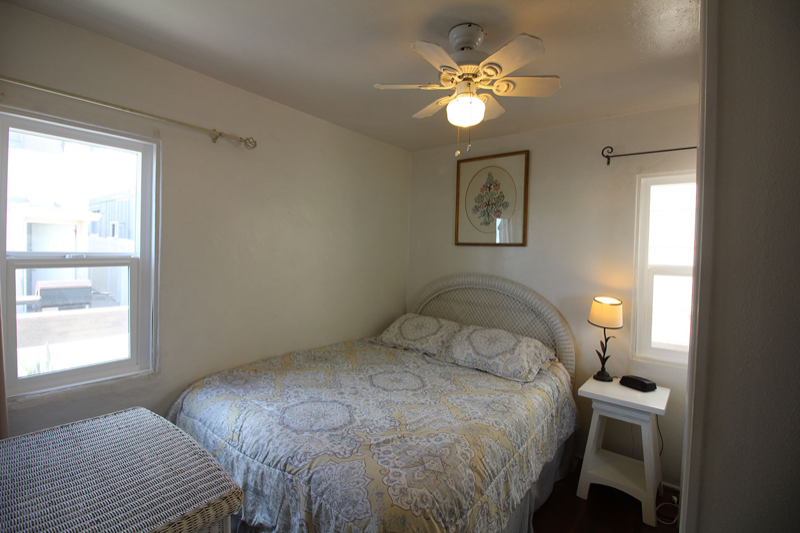 3829 Ocean Front Walk - Photo 5 of 27