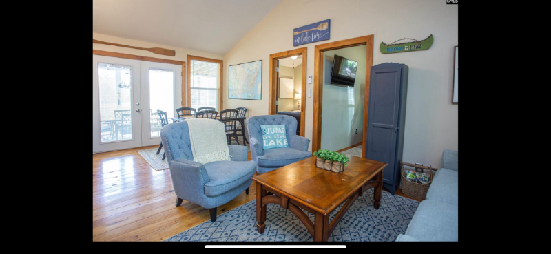 2207 White Oak Ln - Photo 5 of 18