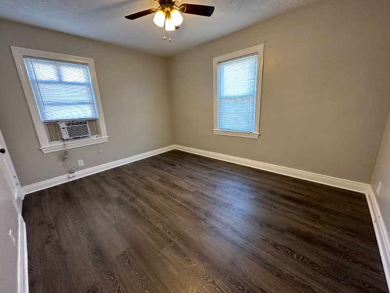 4610 Picadilly Ave - Photo 5 of 9