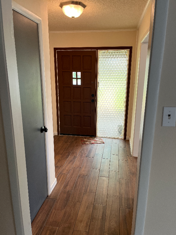 408 Sheffield Dr - Photo 3 of 24
