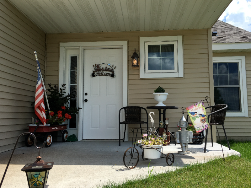 1913 6th Ln Se - Photo 2 of 16