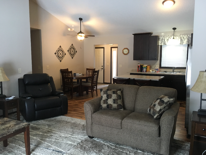 1913 6th Ln Se - Photo 7 of 16