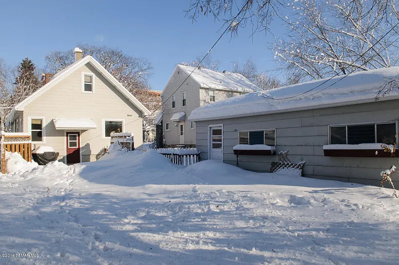 301 15th Ave Sw - Photo 6 of 23