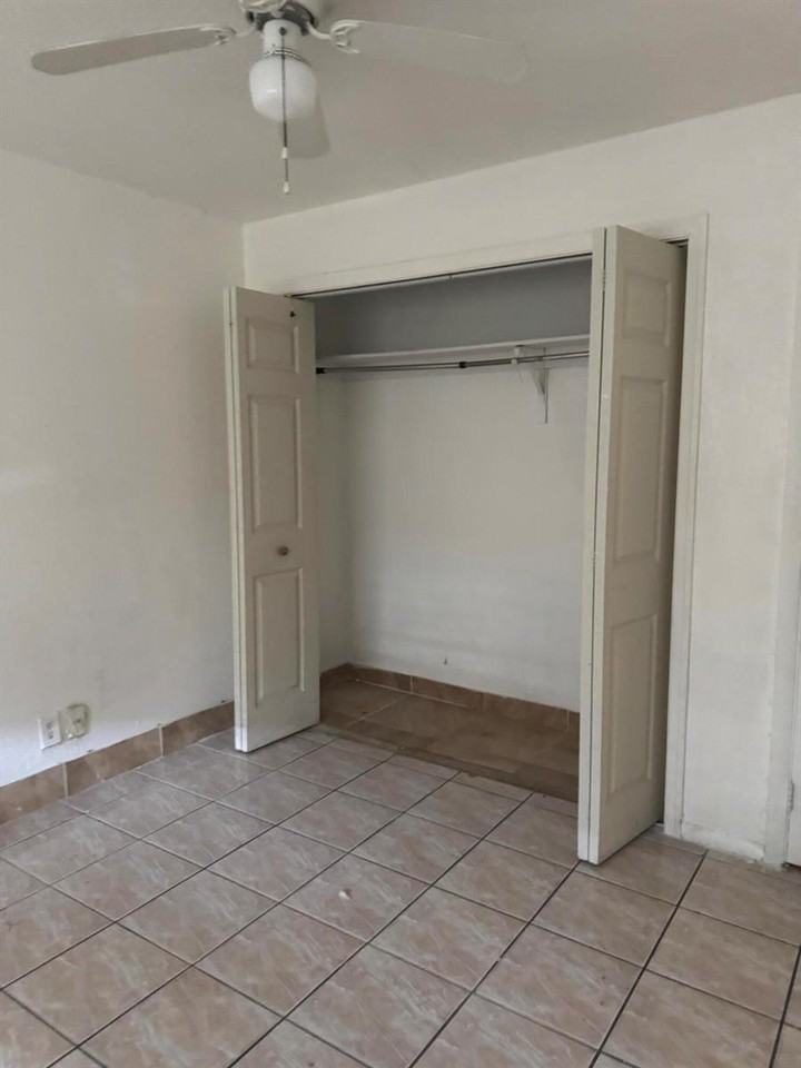 3500 Riverside Drive #1-3 - Photo 4 of 6