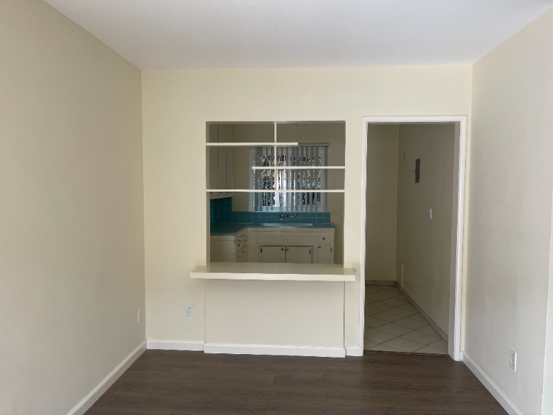 14207 Sylvan St - Photo 2 of 20