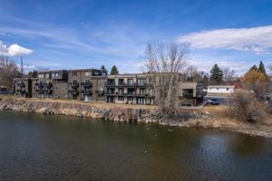 featured image of 1001 River Dr #320