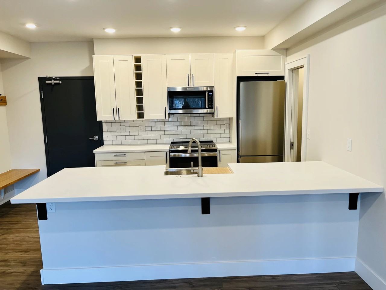 1001 River Dr #320 - Photo 5 of 11