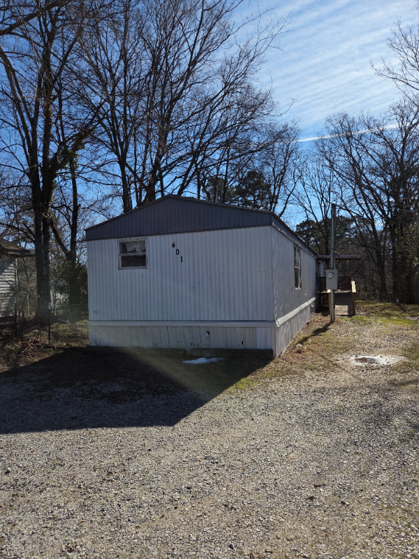 401 Vista Ave - Photo 2 of 18