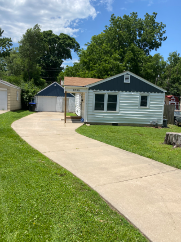 2635 Se Virginia Ave