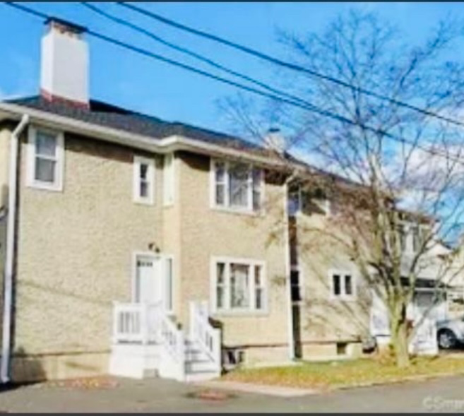 1 Carlson Ct #1A - Photo 3 of 39