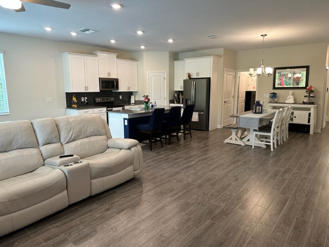 521 Brunswick Dr - Photo 6 of 33