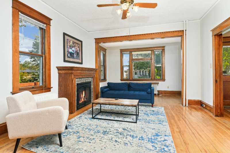 567 Ottawa Ave - Photo 3 of 19