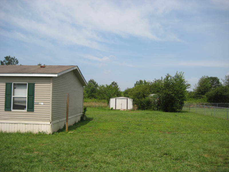 124 Angie Dr - Photo 2 of 25