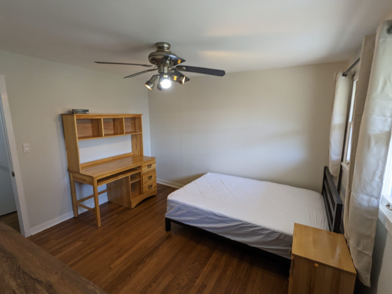 404 Ewing St Nw #4 - Photo 5 of 12