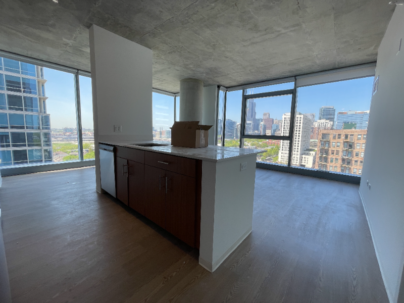 1450 S Wabash Ave - Photo 4 of 16