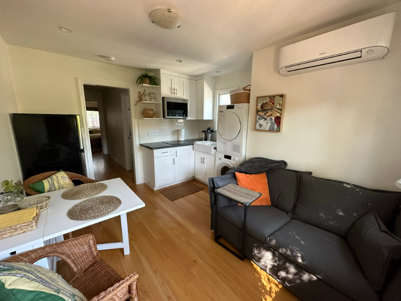 172 Rogers Ave #B - Photo 5 of 20