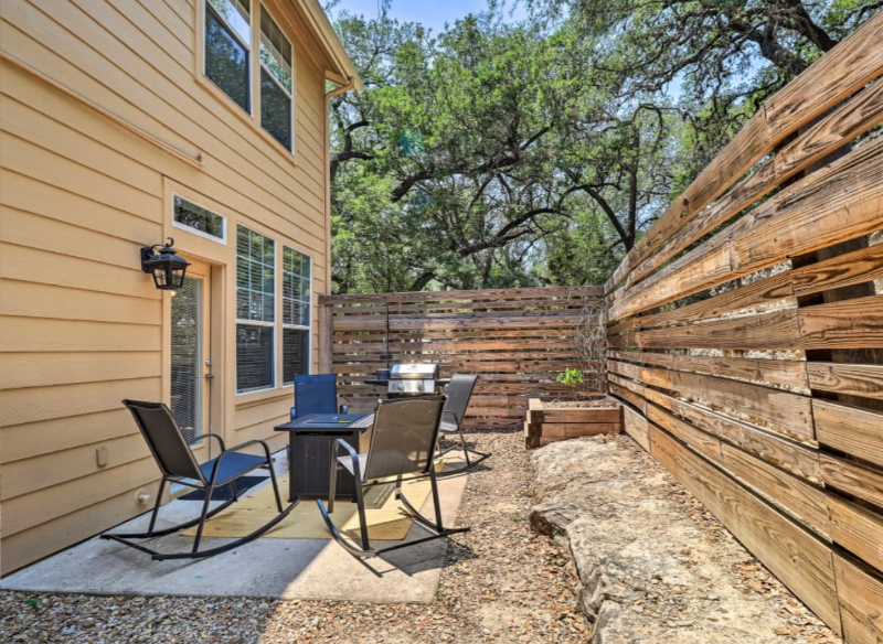 20986 Waterside Dr - Photo 5 of 31