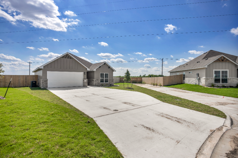 4926 Bellfalls Ct - Photo 2 of 38
