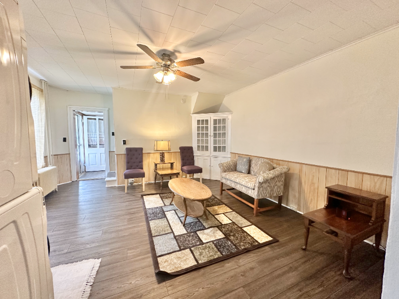 1001 Cherry St - Photo 4 of 16