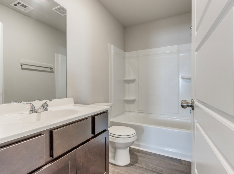 10332 Nw 17th St - Photo 4 of 11