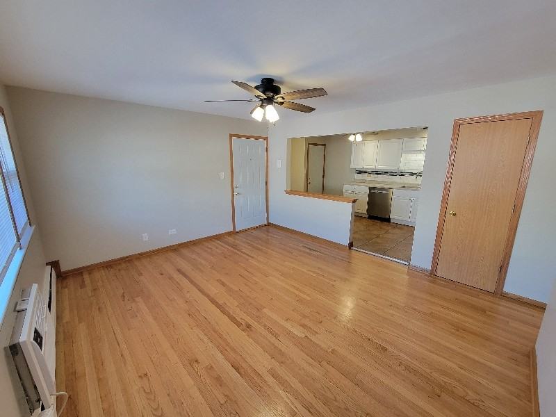 707 Lake St - Photo 6 of 19