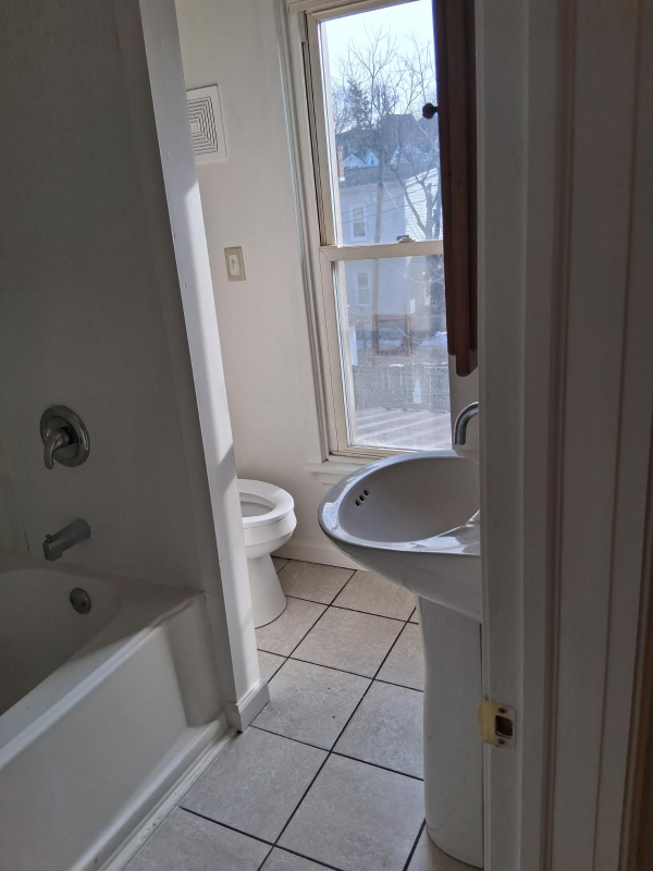 1529 18th St #2 - Photo 6 of 6