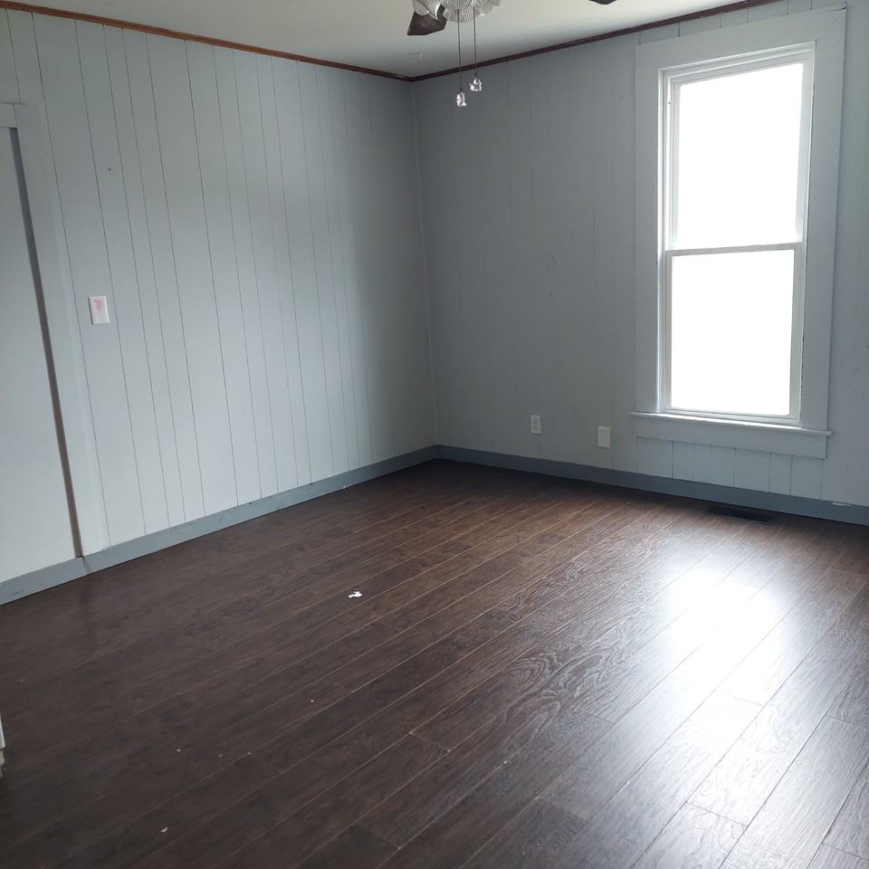 1003 N Washington St #NA - Photo 2 of 7