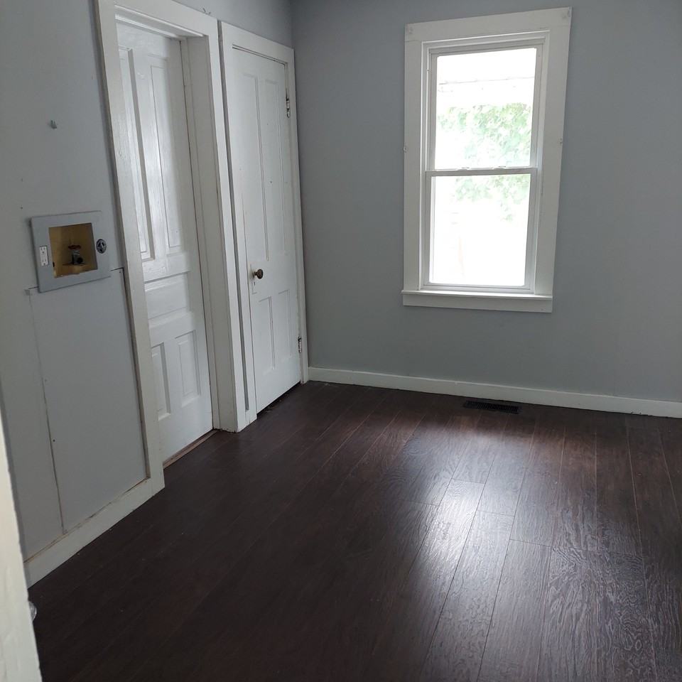 1003 N Washington St #NA - Photo 5 of 7