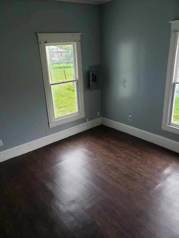 1023 Emmons St #NA - Photo 5 of 6