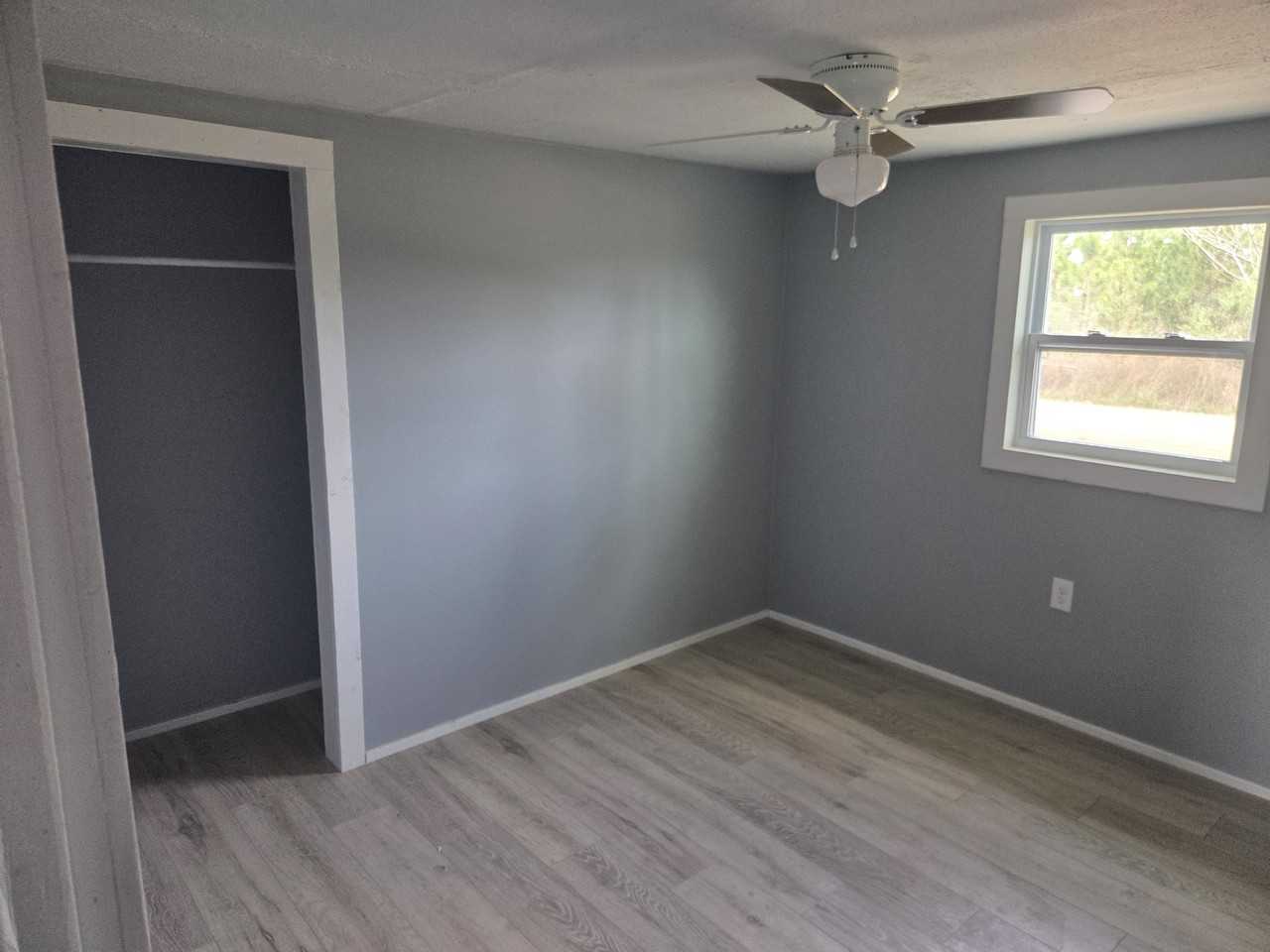 451 Rountree Dr #H8 - Photo 2 of 9