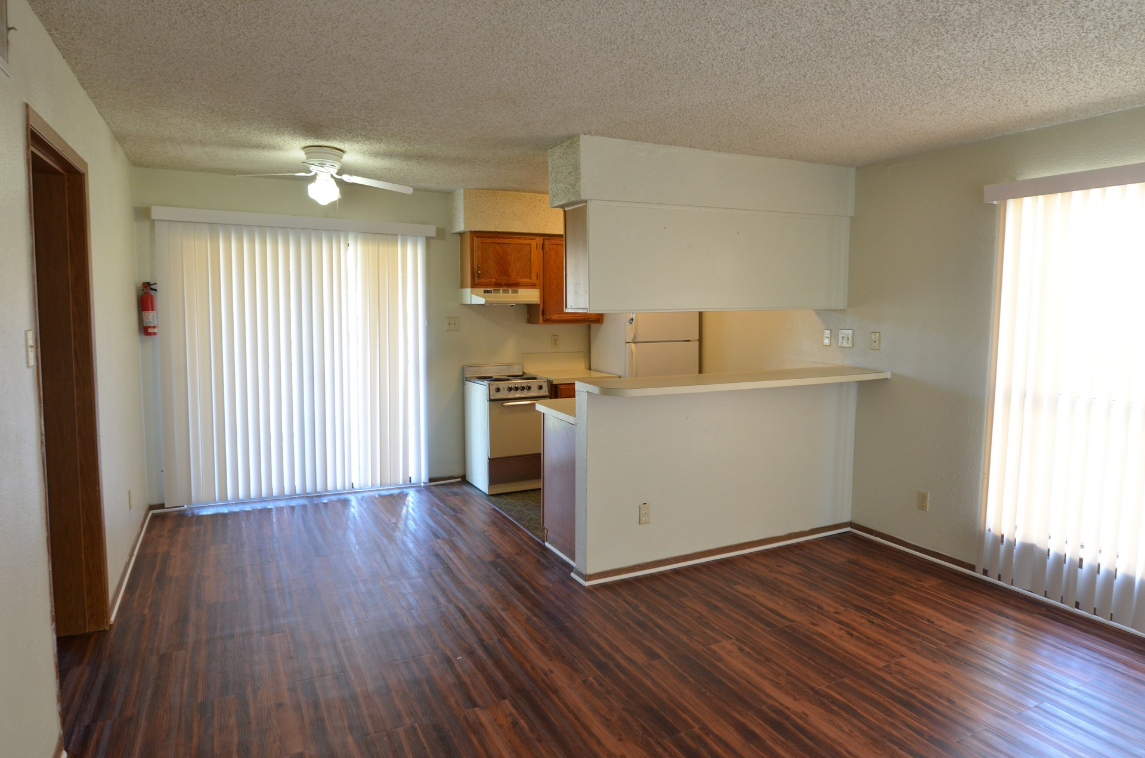 1637 Kelly Dr #NA - Photo 4 of 12