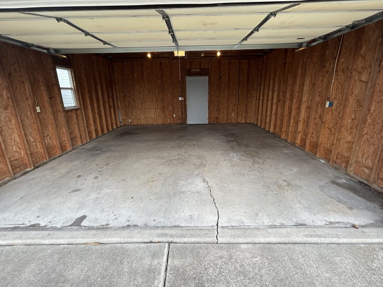 211 E 2nd St #NA - Photo 4 of 16