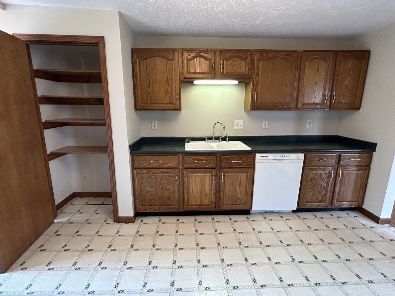 211 E 2nd St #NA - Photo 5 of 16