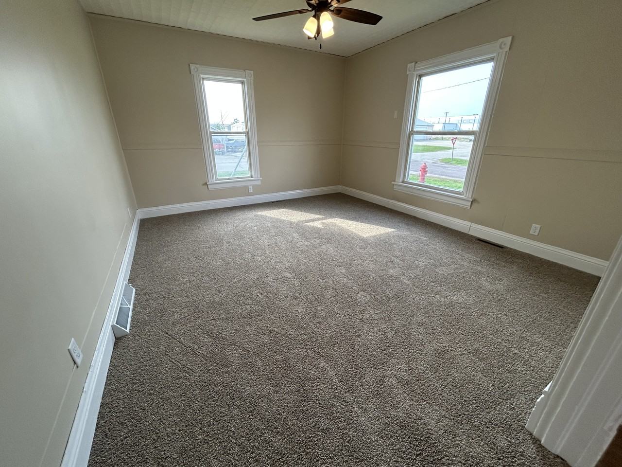 211 E 2nd St #NA - Photo 6 of 16